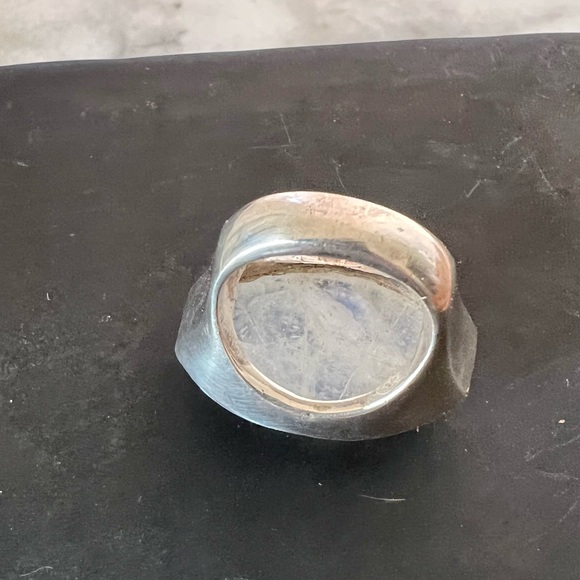 Gorgeous large oval faceted moonstone and sterling silver ring - Picture 4 of 9